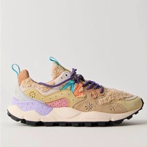 NIB Yamano 3 Teddy Sneakers